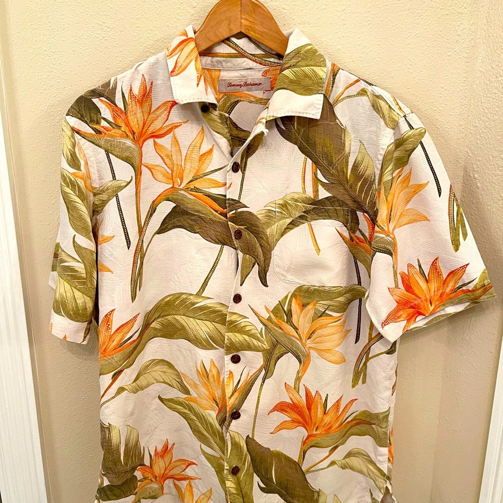 Men’s Tommy Bahama 100% Silk shirt